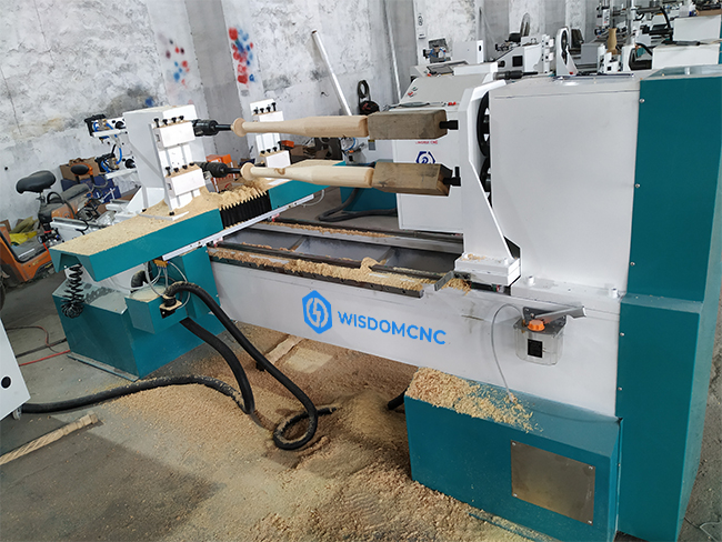 WS-L1516 Double Axis CNC Wood Lathe Delivery