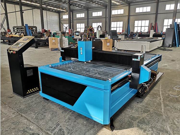 What are the factors affecting plasma cutting accuracy?