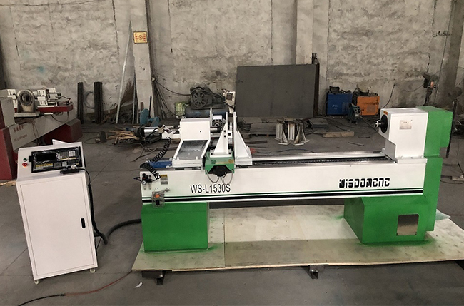 WS-L1530S Sing Axis CNC Wood Lathe Machine Delivery