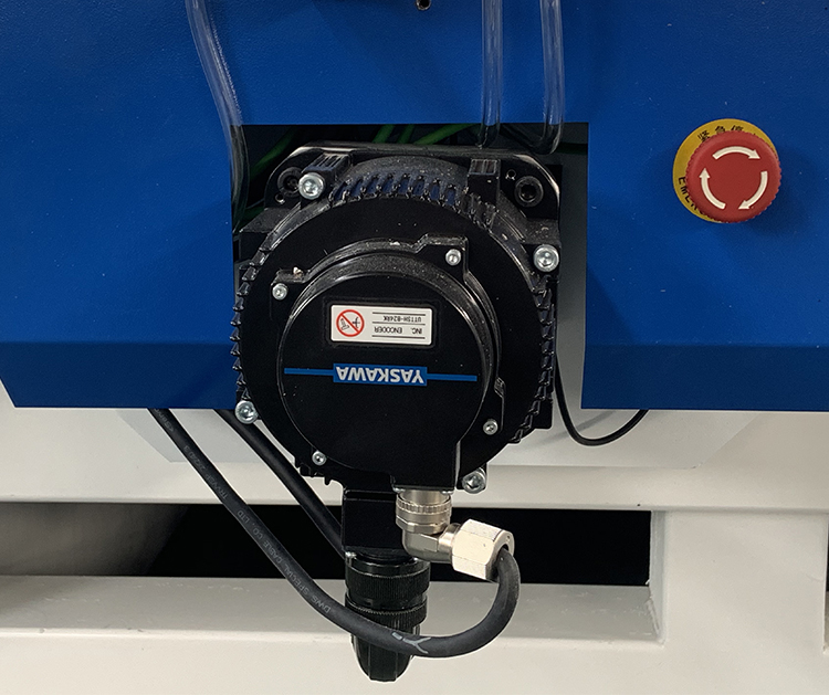 Yaskawa servo motor