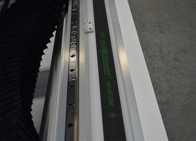 PMI square guide rail