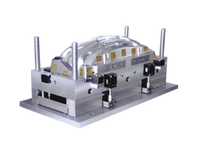 4 Axis CNC Molding Machine For Car Bumper Molds
