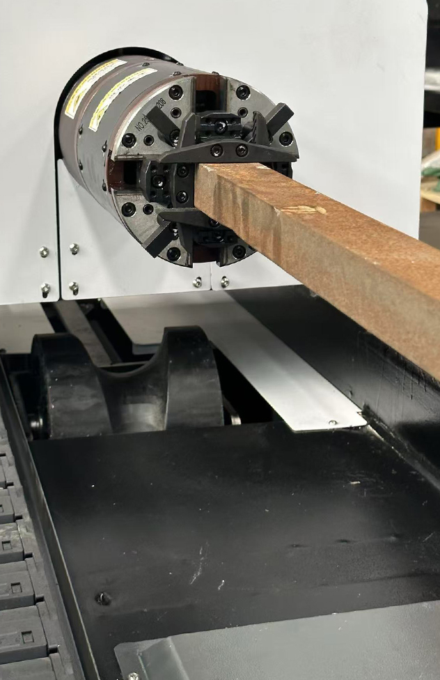 fiber laser tube cutting machine back chuck