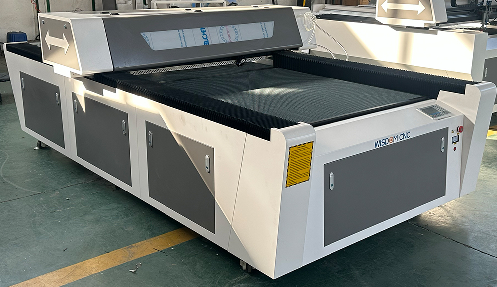 1325 500w CO2 Laser Cutting Machine Delivery