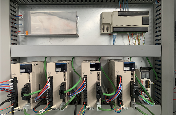 oscillatinig knife cutting cnc router machine