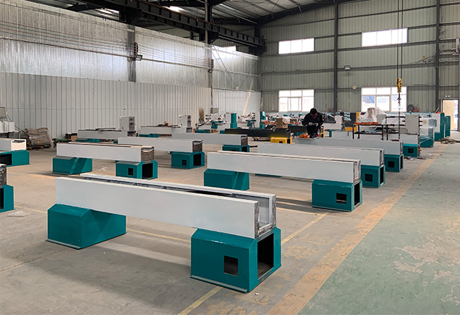 Heavy wood lathe bed